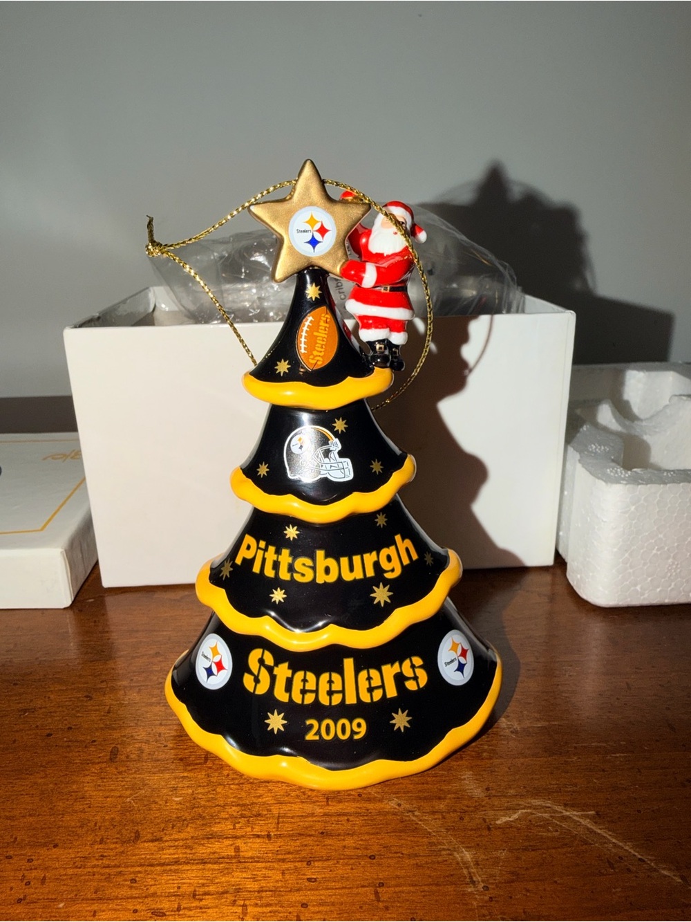 Danbury Mint Pittsburgh Steelers Black & Gold Holiday Tree Ornament - 2009